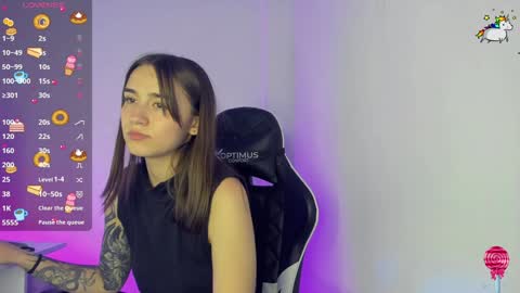 Snapshot of _alicerosse2 chatting on February 26, 12:49 am ALICE online show from February 26, 12:49 am