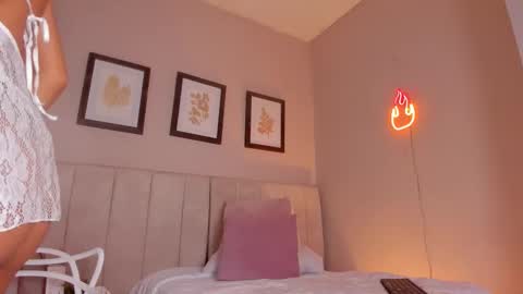 Snapshot of _alison_c chatting on October 23, 11:31 am Hii I m Alison online show from October 23, 11:31 am