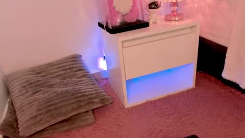 Snapshot of _alissonrose chatting on May 19, 6:58 pm Karo online show from May 19, 6:58 pm