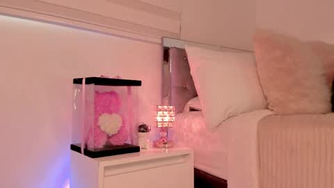 Snapshot of _alissonrose chatting on May 25, 8:48 pm Karo online show from May 25, 8:48 pm