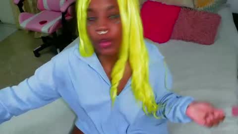 Snapshot of _amy_rojas_ chatting on August 8, 7:21 am ask me online show from August 8, 7:21 am