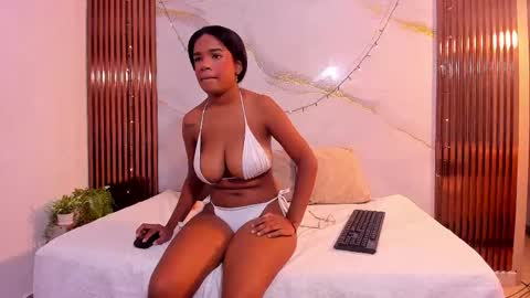 Snapshot of _anais_rose_ chatting on May 6, 12:21 pm ANAIS online show from May 6, 12:21 pm