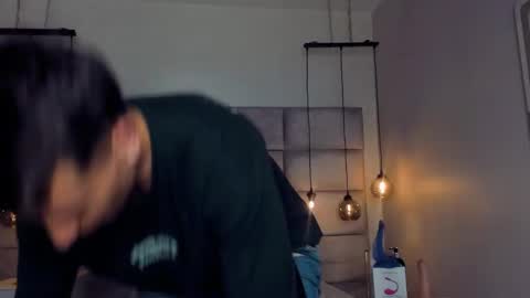 Andrew online show from December 13, 7:21 pm