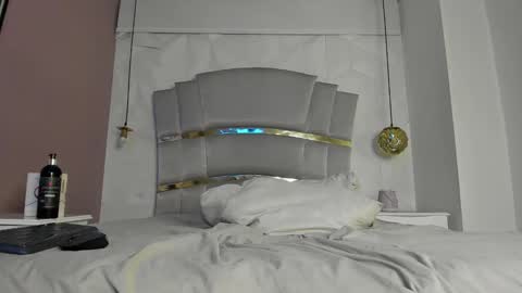 Andrew online show from January 4, 1:31 am