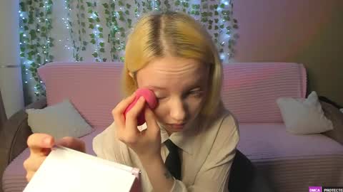 Emily online show from April 19, 11:51 pm