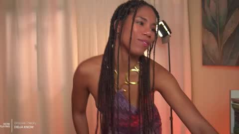 Snapshot of _angeleyes chatting on September 18, 10:12 pm Angie -  online show from September 18, 10:12 pm