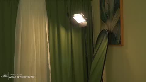 Angie -  online show from February 6, 11:52 pm