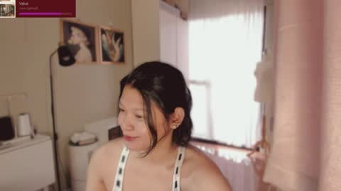 annie . online show from March 27, 3:12 am