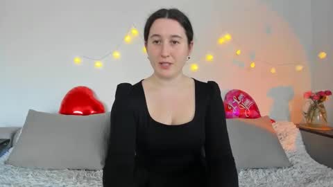 Anna online show from April 21, 12:33 pm