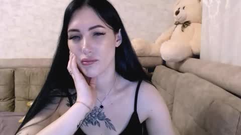 Anna online show from April 10, 8:24 pm