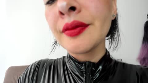 antonia online show from December 26, 4:58 pm