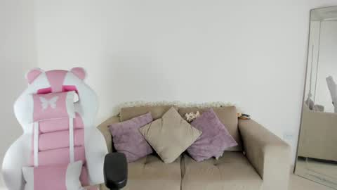    online show from January 13, 12:13 pm