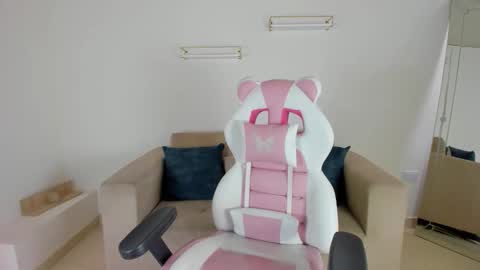    online show from September 12, 12:16 pm