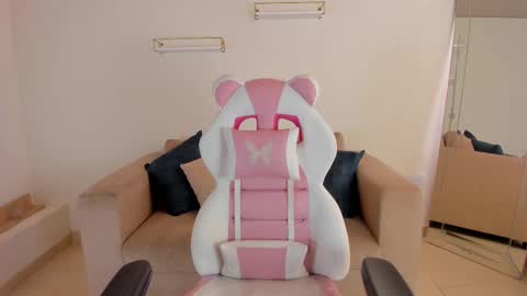    online show from September 24, 2:31 pm