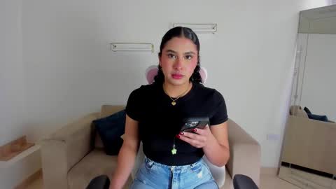    online show from September 26, 12:20 pm