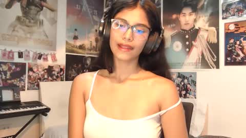 Ariana online show from February 25, 3:38 pm