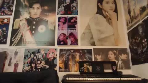 Ariana online show from March 7, 1:41 pm