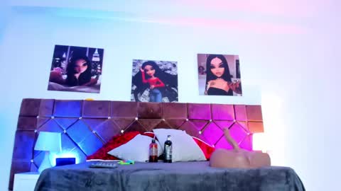 Ariana  online show from February 11, 1:09 pm