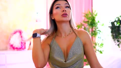 Arielle online show from September 30, 9:03 am