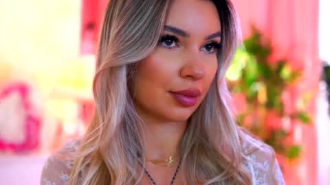 Arielle online show from October 11, 9:19 am