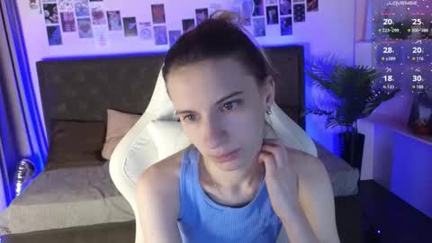_ash_leyy_ online show from February 9, 1:42 am