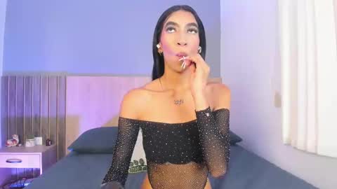 Snapshot of _ashly_77 chatting on October 3, 7:44 pm Ashly online show from October 3, 7:44 pm