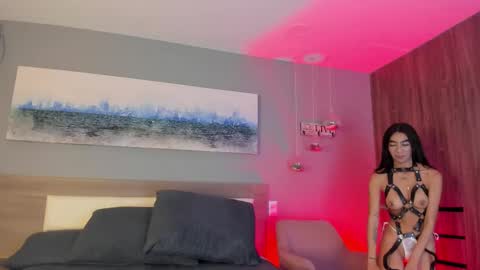 Snapshot of _ashly_77 chatting on November 7, 7:36 pm Ashly online show from November 7, 7:36 pm