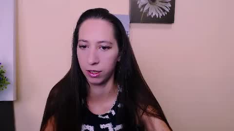 Snapshot of _astraia_ chatting on July 14, 6:18 am _astraia_ online show from July 14, 6:18 am