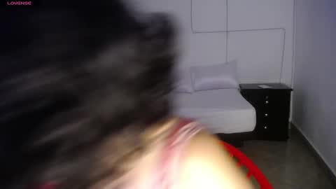 Snapshot of _atenea_golden chatting on January 28, 1:38 pm atenea online show from January 28, 1:38 pm