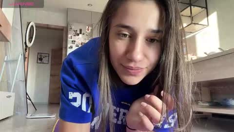 _aura_18 online show from October 9, 1:14 am