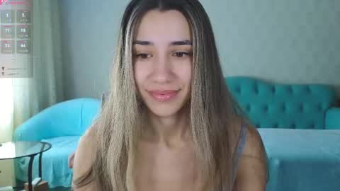 _aura_18 online show from April 26, 3:15 am