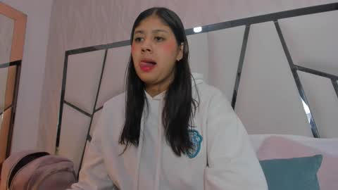 Aura online show from February 23, 3:04 am