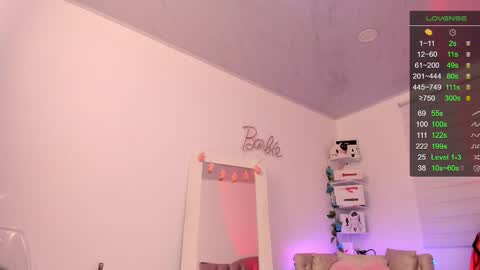 Snapshot of _barbie_joy chatting on October 8, 10:07 pm Andrea online show from October 8, 10:07 pm