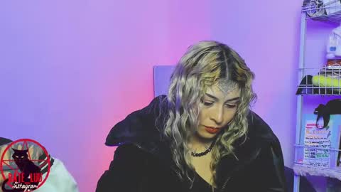 Snapshot of _baterchatur chatting on November 3, 1:19 am Lunita online show from November 3, 1:19 am