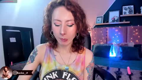 Snapshot of _beck_art_ chatting on December 6, 12:27 pm Sofia online show from December 6, 12:27 pm