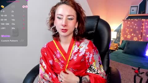 Snapshot of _beck_art_ chatting on December 12, 12:44 pm Sofia online show from December 12, 12:44 pm