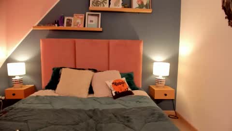 Sofia online show from January 5, 5:27 pm