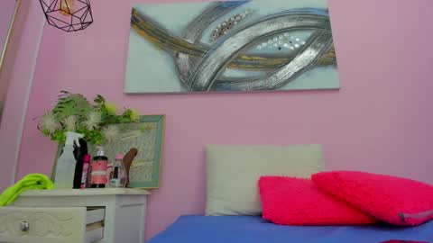 Becky online show from February 25, 8:09 pm