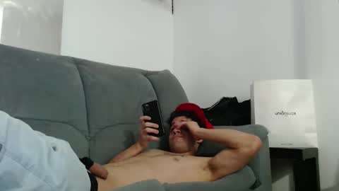 Snapshot of _bigcocktwink22cm chatting on September 25, 8:18 am _bigcocktwink22cm online show from September 25, 8:18 am