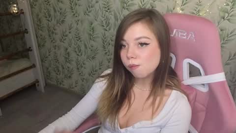 Snapshot of _billiebabe_ chatting on February 21, 4:52 pm billiebabe online show from February 21, 4:52 pm