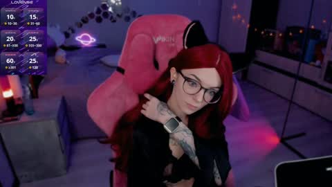 Snapshot of _black_fox__ chatting on December 1, 11:58 pm Olivia Subscribe to my Fansly -   online show from December 1, 11:58 pm