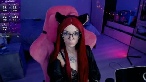 Snapshot of _black_fox__ chatting on December 8, 12:18 am Olivia Subscribe to my Fansly -   online show from December 8, 12:18 am