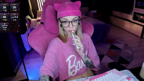 Olivia Subscribe to my Fansly -   online show from April 28, 12:42 am