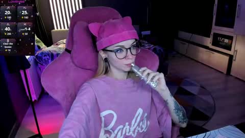 Olivia Subscribe to my Fansly -   online show from May 2, 1:43 am