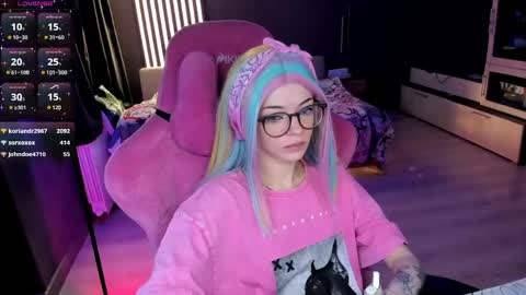 Olivia Subscribe to my Fansly -   online show from May 16, 12:40 am