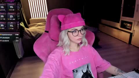 Olivia Subscribe to my Fansly -   online show from May 31, 12:30 am