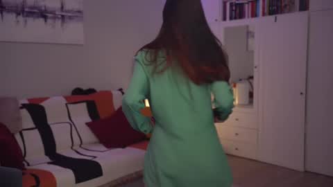 Snapshot of _blackbee_ chatting on February 28, 1:25 pm Lili online show from February 28, 1:25 pm