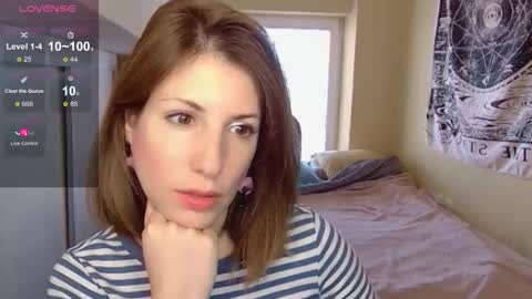 Laura online show from December 4, 8:34 am