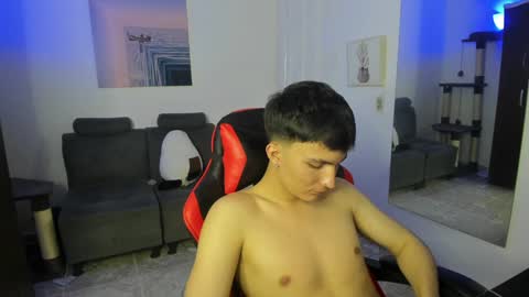 Snapshot of _blakee chatting on January 10, 12:49 am B L A K E online show from January 10, 12:49 am