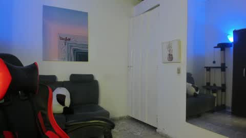 Snapshot of _blakee chatting on January 16, 12:55 am B L A K E online show from January 16, 12:55 am